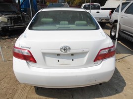 2007 TOYOTA CAMRY LE WHITE 2.4 AT Z20179